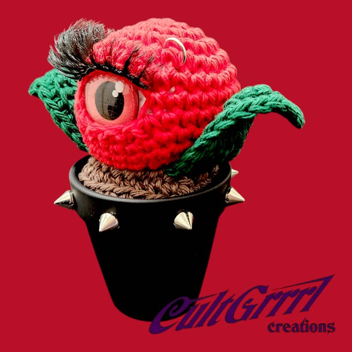 CultGrrrl Creations - Wholesale Decorative tabletop object - Crochet Faux EyePod Plant1