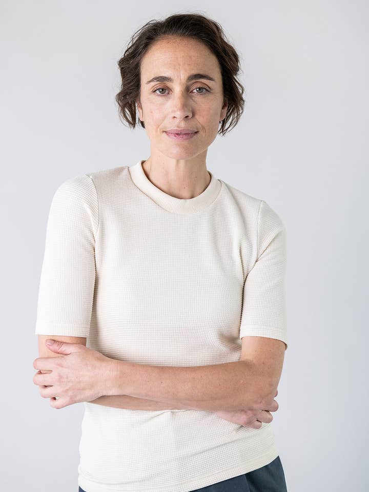 Maglietta ISA natur per la vendita all'ingrosso da parte di Grenzgang - slow womens fashion made in the Alps