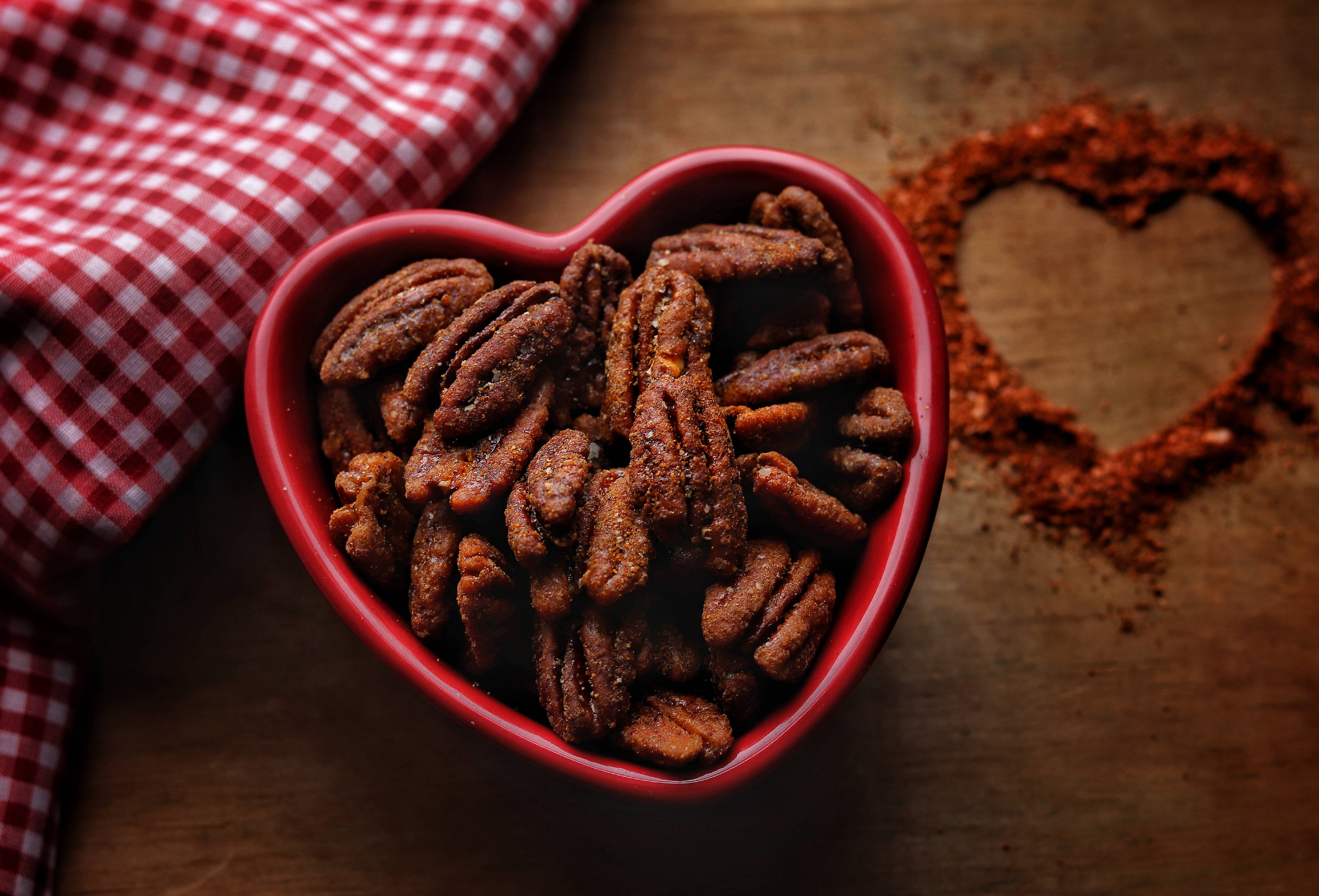Fortune Favors - Wholesale Nuts - 4oz Fortune Favors The Spicy Candied Pecans5