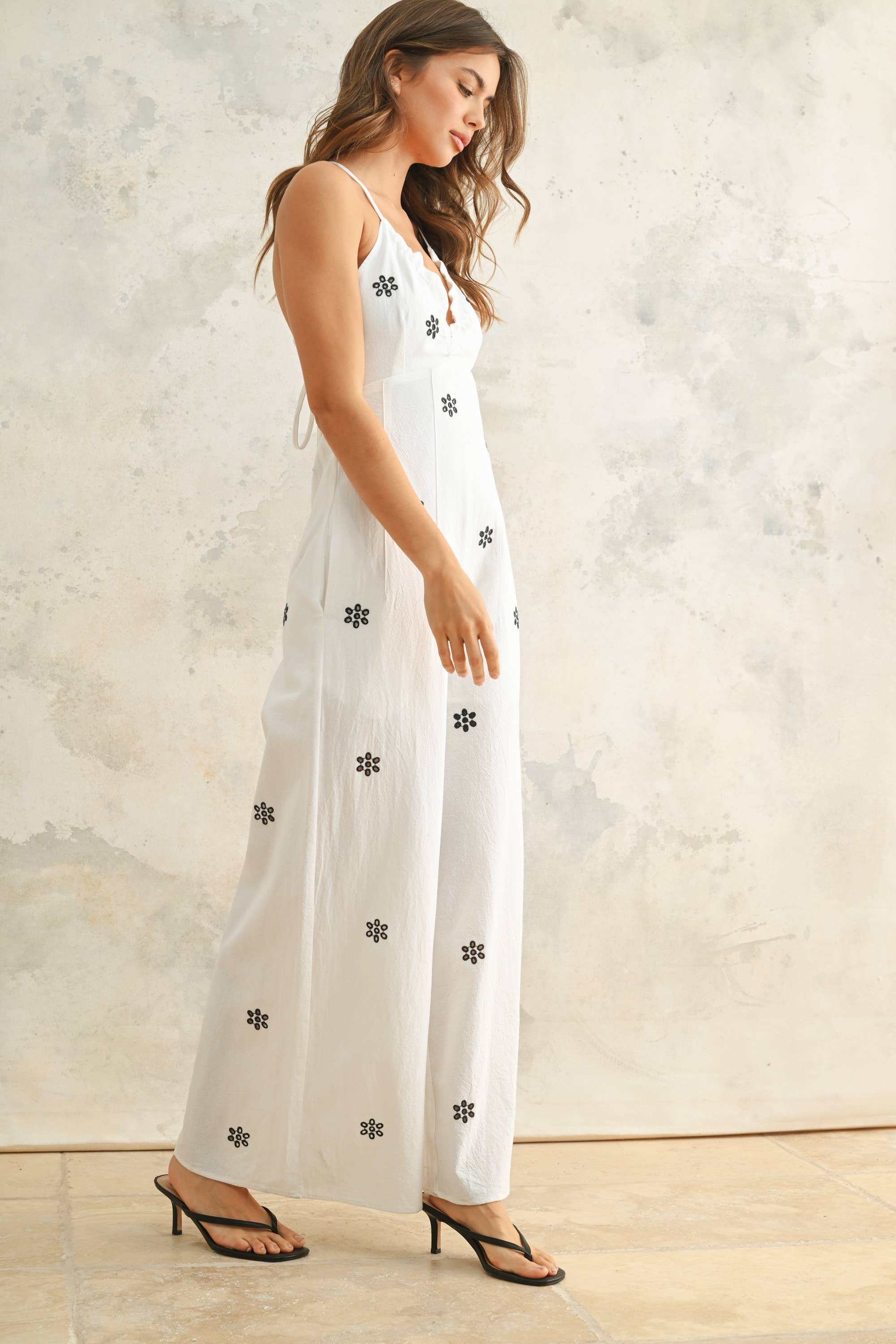 MIOU MUSE - Vente Combinaison – femme - Combinaison blanche à détails brodés11