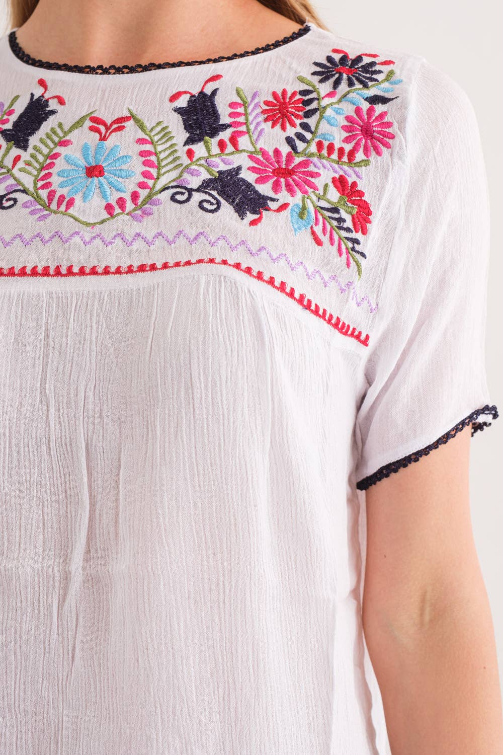 Raj Trading & Imports (USA) Inc. – Großhandel Bluse – Damen – Juna Besticktes Oberteil6