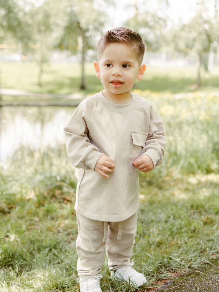 Raglan Playwear Set in Pale Grey for wholesale on Faire6