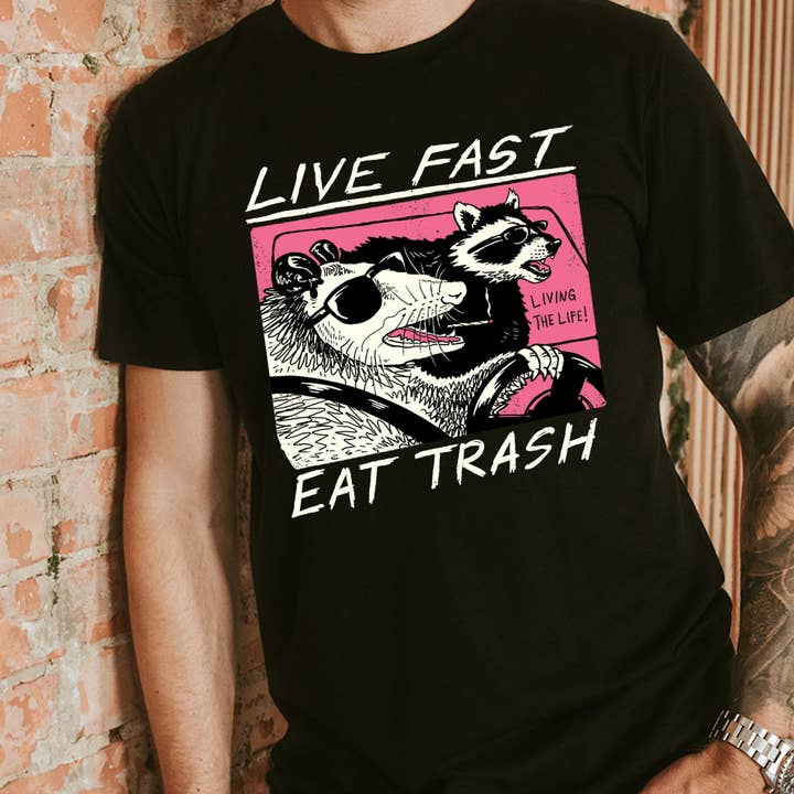House Of Rodan - Vendita all'ingrosso Maglietta stampata - Donna - Live Fast Eat Trash - Maglietta a tema Raccoon Music3