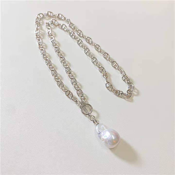 Collier avec perle baroque pour la vente par Daniel's Gift