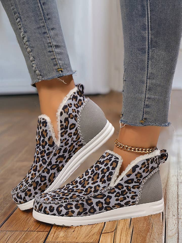 1 the Woman - Wholesale Boots - Women's - Leopard Print Ankle Patched Flat Winter Fur Boots
