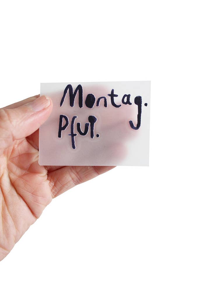 Strijkplank zonder rand „Monday. Bah.” voor wholesale door Halfbird