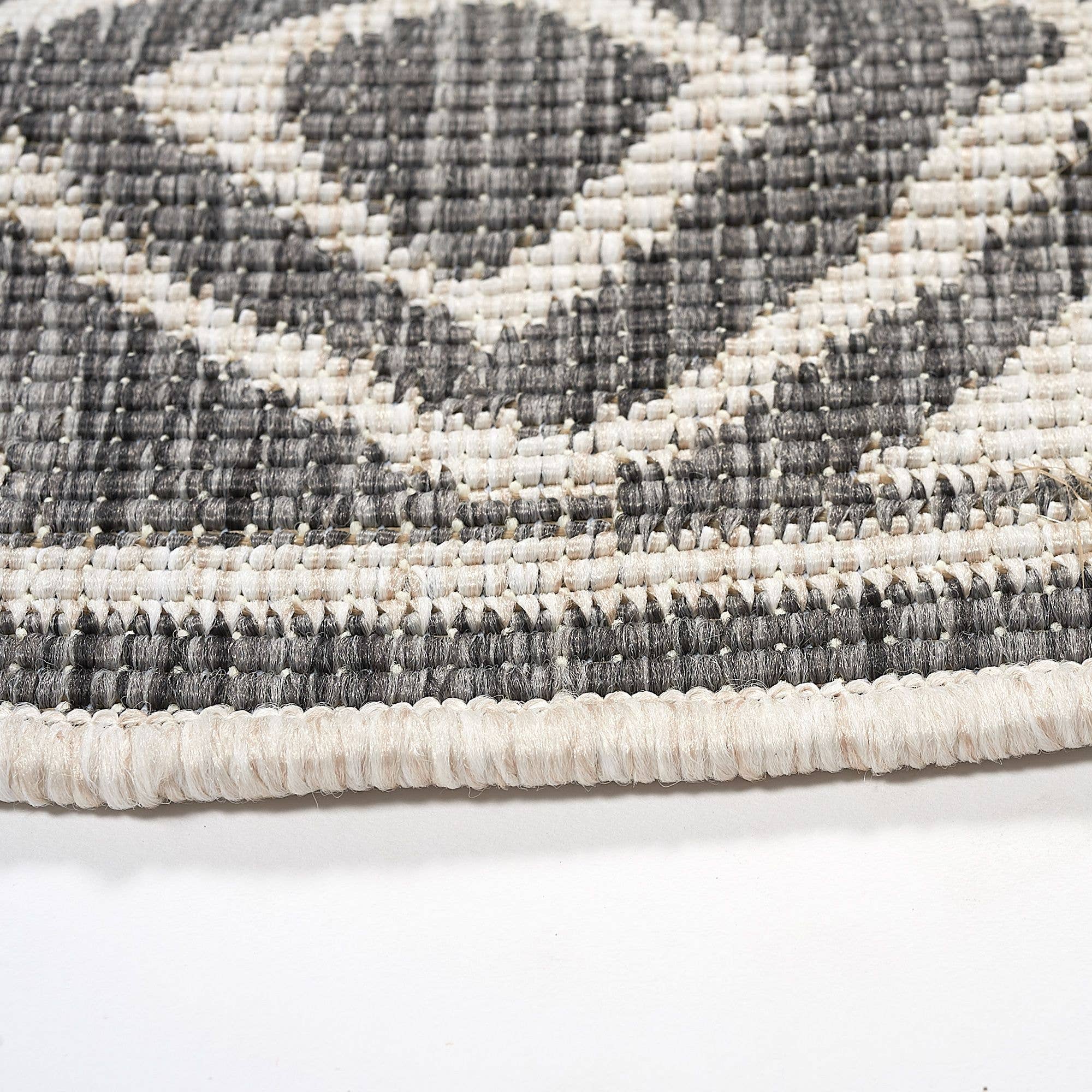 Grey VALISI REVERSIBLE Polypropylene Outdoor Rug for wholesale on Faire3