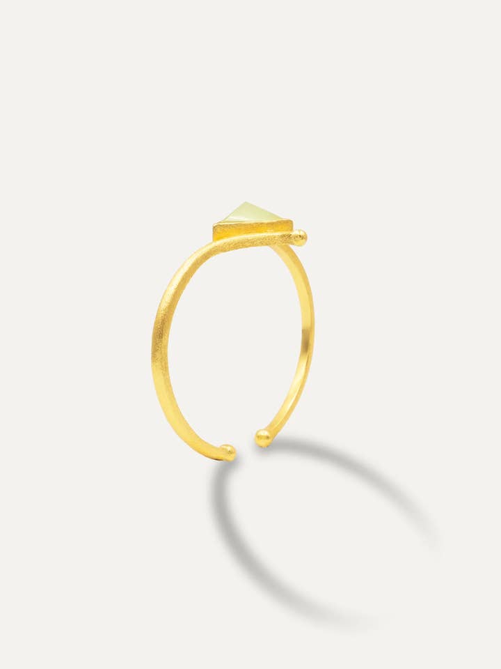 Prehnita Triangle Gold Bracelet for wholesale by TIAHRA Jewelry