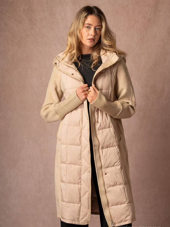 8808 - lange donsjas met wollen mouwen gevoerd met dons voor wholesale door SOGGO