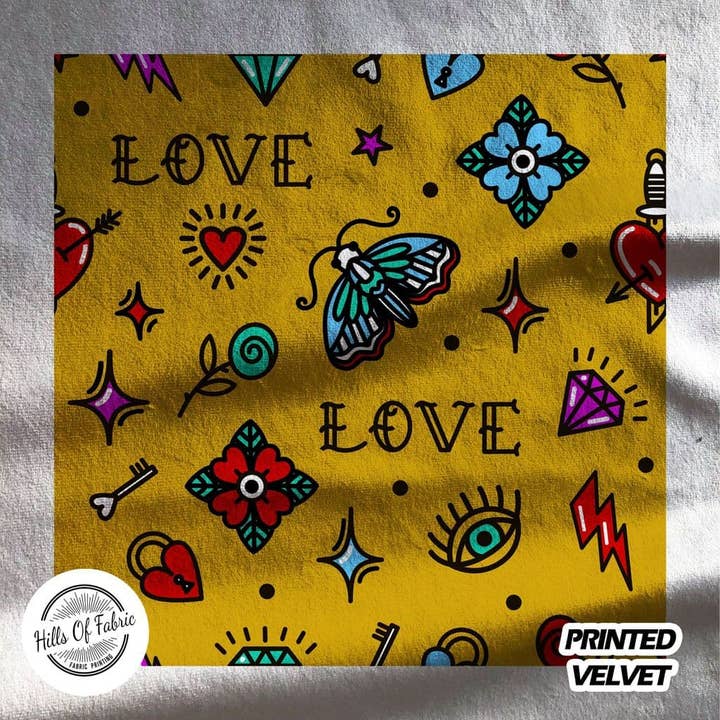 Tattoo Love Schmetterling Blumen Diamant Bedrucktes Stoff-Panel für den Großhandel von Hills Of Fabric