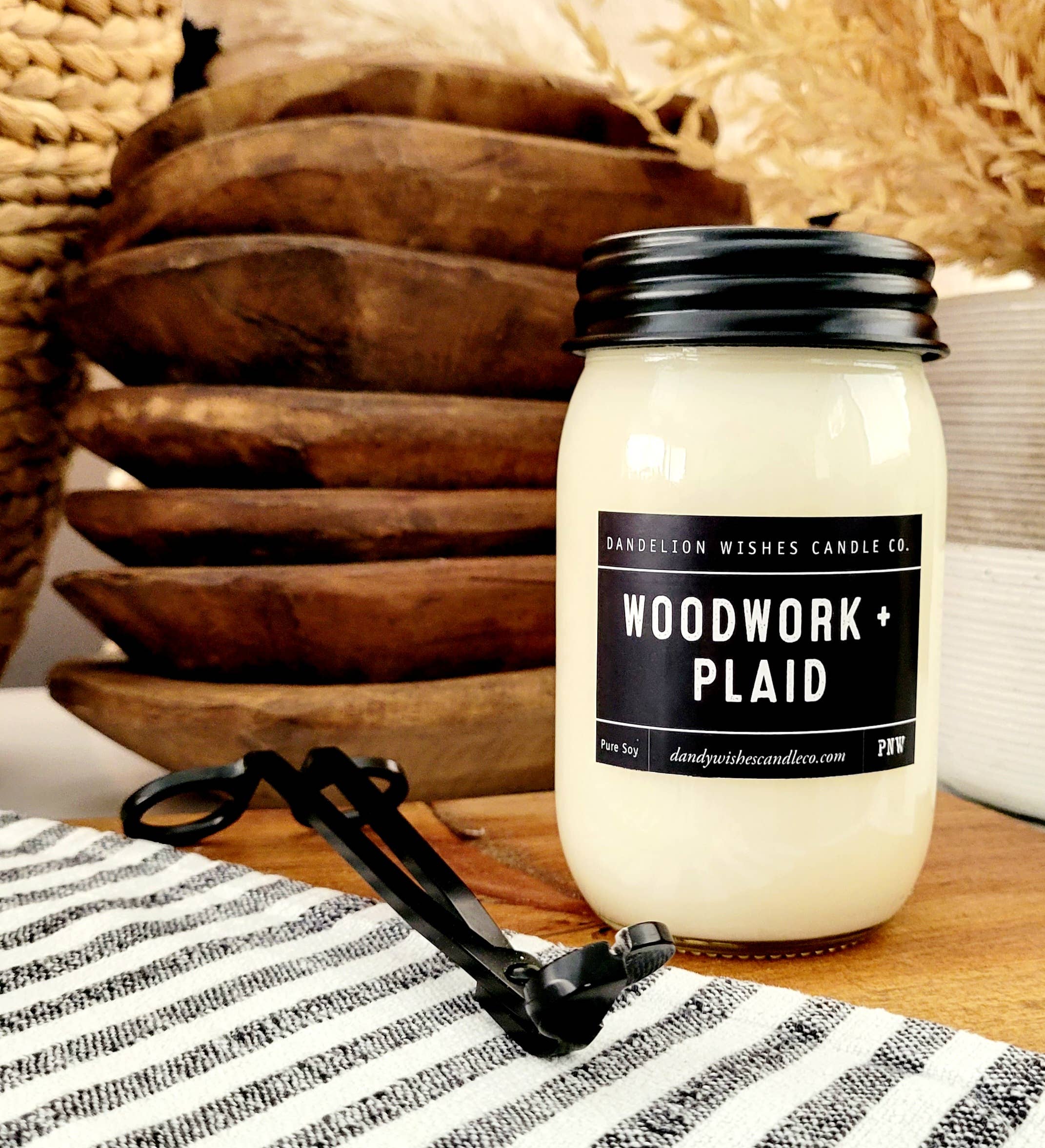 Dandelion Wishes Candle Co. - Wholesale Jar/Filled Candle - 16 oz. Smooth Mason Jar Candle1