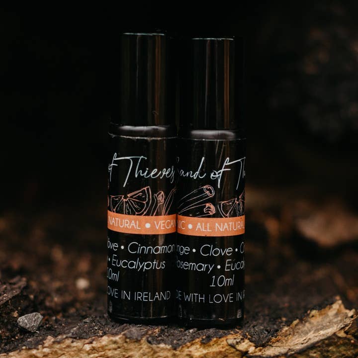 Band of Thieves Wildcrafted Perfume Vile voor wholesale door Wild Rose Botanicals