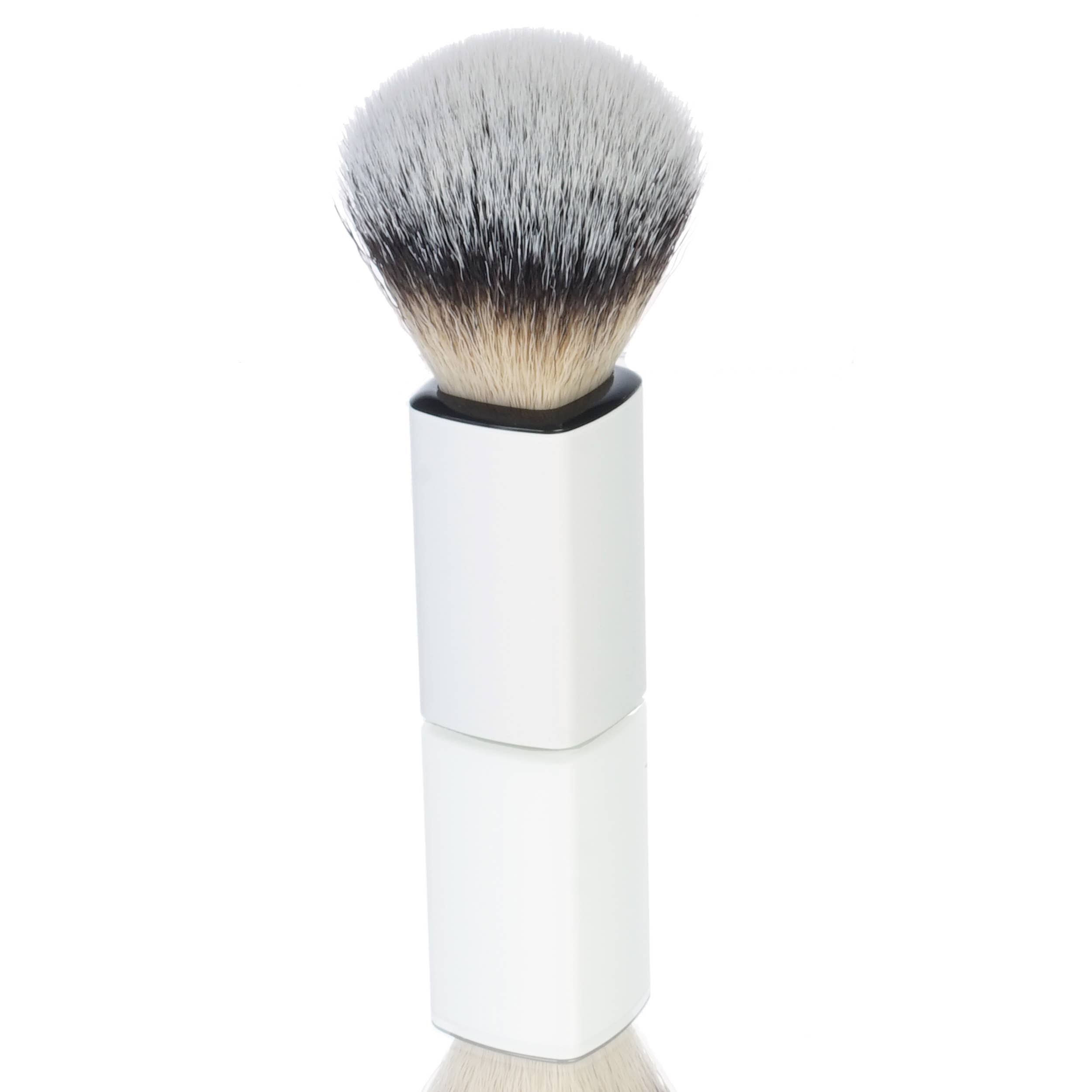 Fantasia R. Espig KG - Wholesale Cheek/Face Makeup Brush - Synthetic hair shaving brush with white plastic handle3