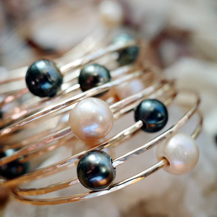 Flotsam & Co. Hawaii - Wholesale Bangle Bracelet - Custom Bangle with Pink Edison Pearl6