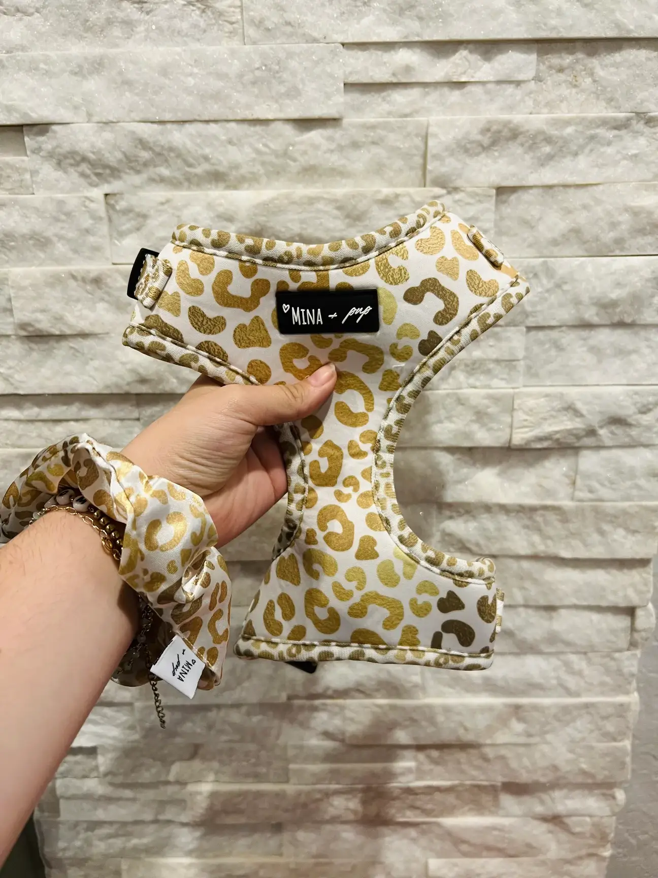 Mina + Pup - Wholesale Scrunchie - Women's - YOU’RE SO GOLDEN MATCHING HAIR SCRUNCHIE1