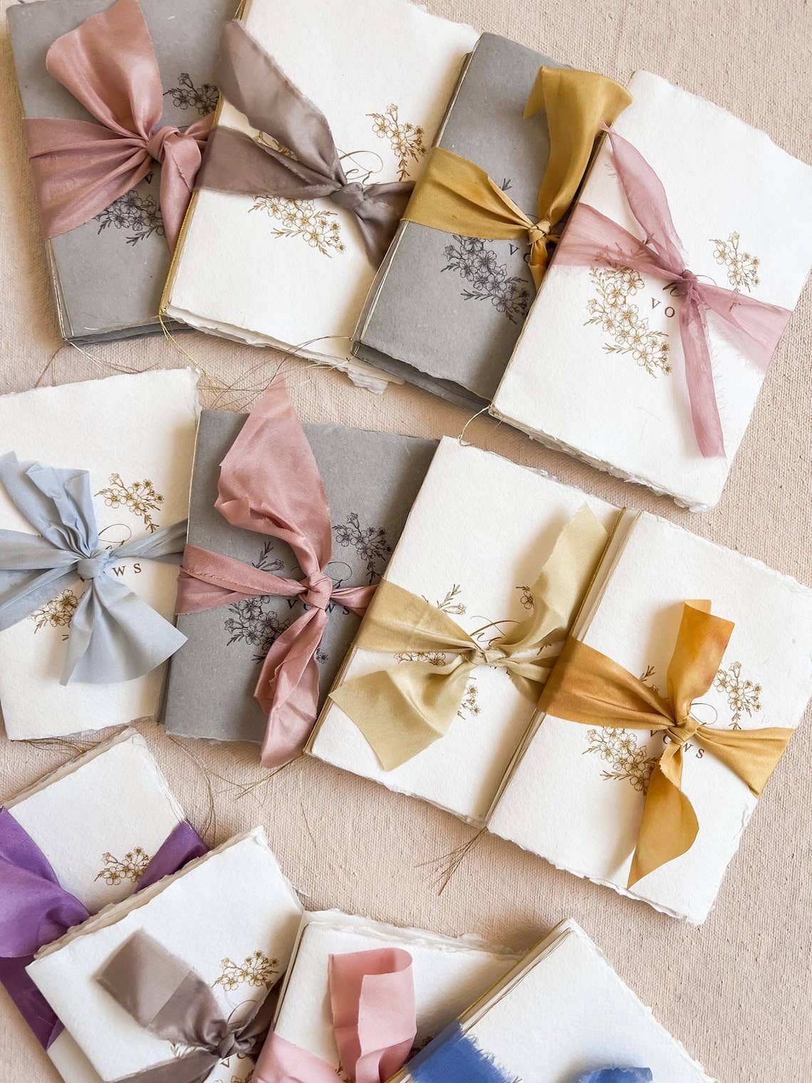 Marfim Livros de votos de casamento para venda a revendedores na Faire6