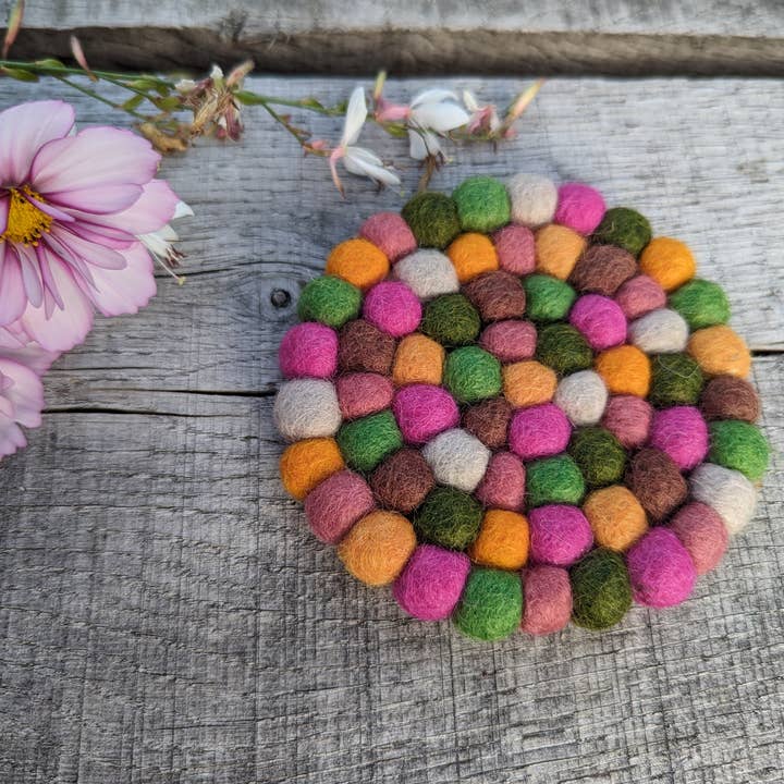 Cool Trade Winds - Wholesale Placemat - Fun Felt Wool Ball Placemat / Trivet17