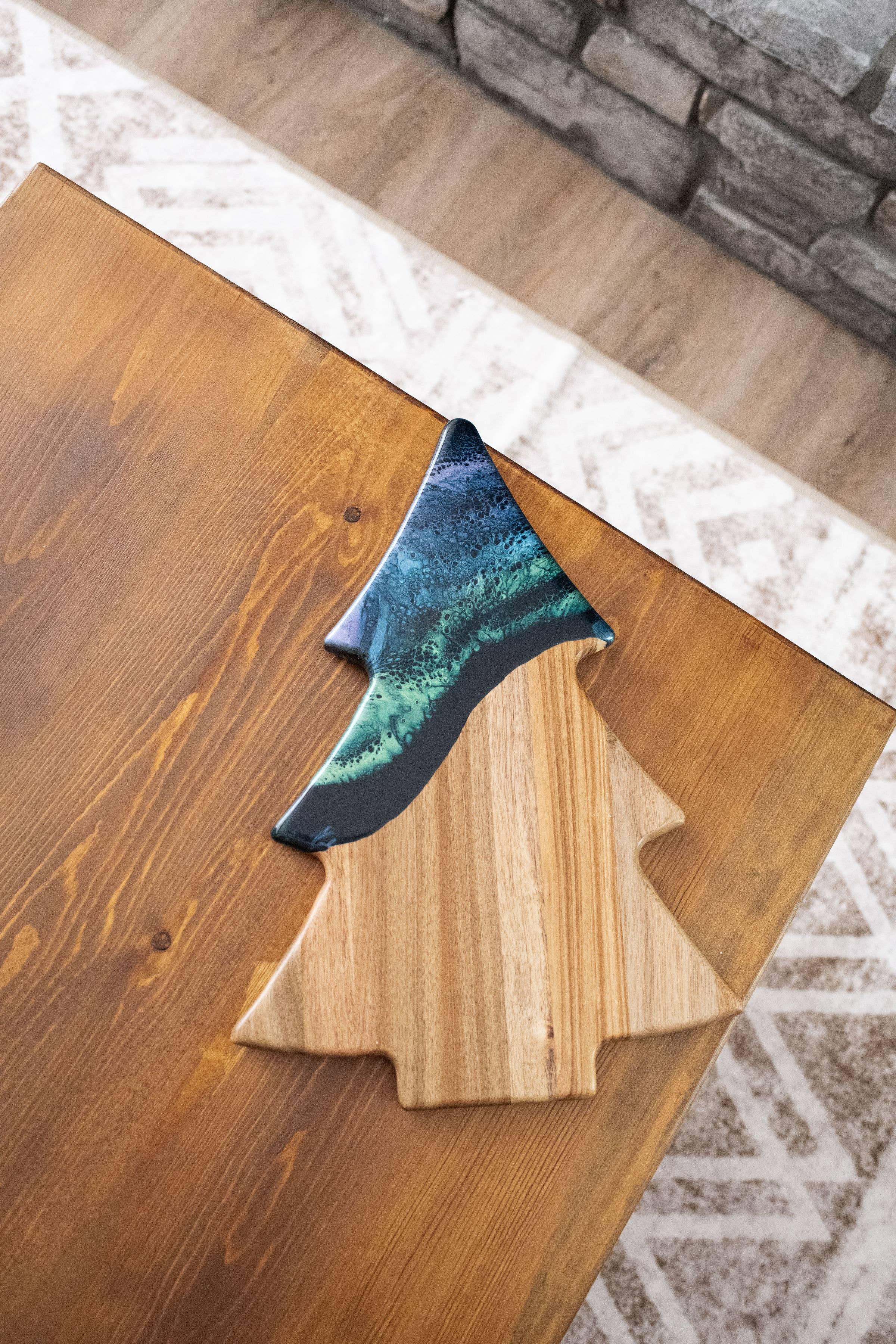 Lynn & Liana Designs - Wholesale Cheese Board - Christmas Tree Resin Charcuterie Board - NO TARIFFS!3