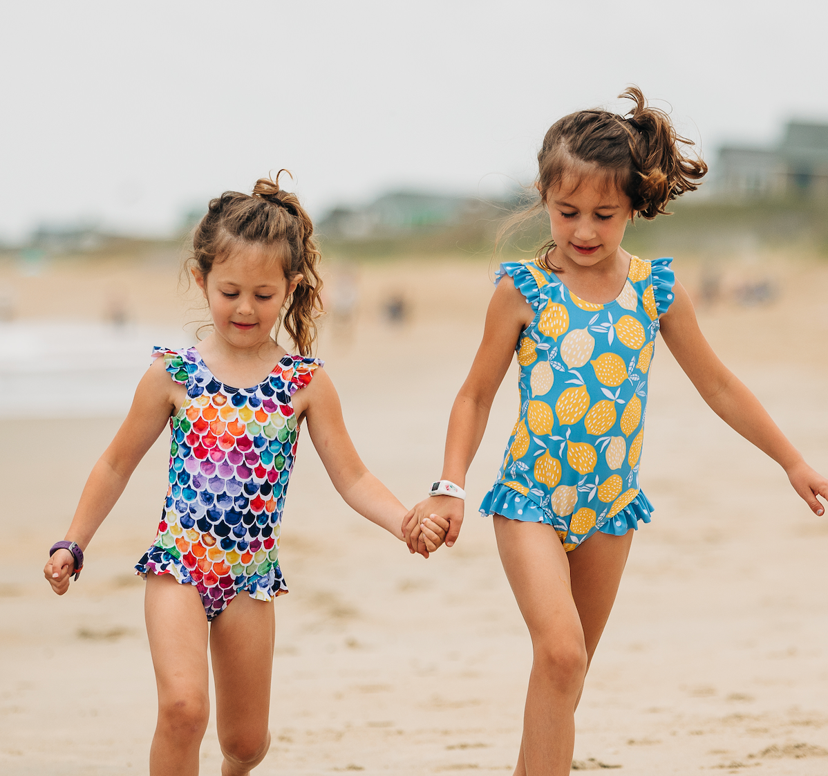 Millie Loves Lily - Venta al por mayor Bañador - Niños - Mono de una sola pieza con estampado de sirena en forma de arcoíris morado2