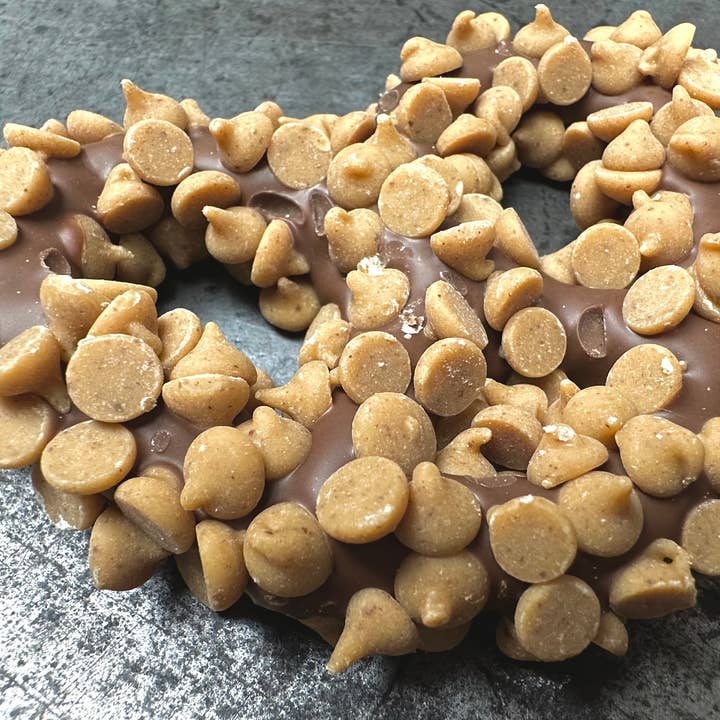 O'Shea's Candies Sweet Shop - Wholesale Chocolate Covered Sweets - Gourmet Double Dipped Peanut Butter Meltaway Pretzel š„Ø 2PKĀ 3