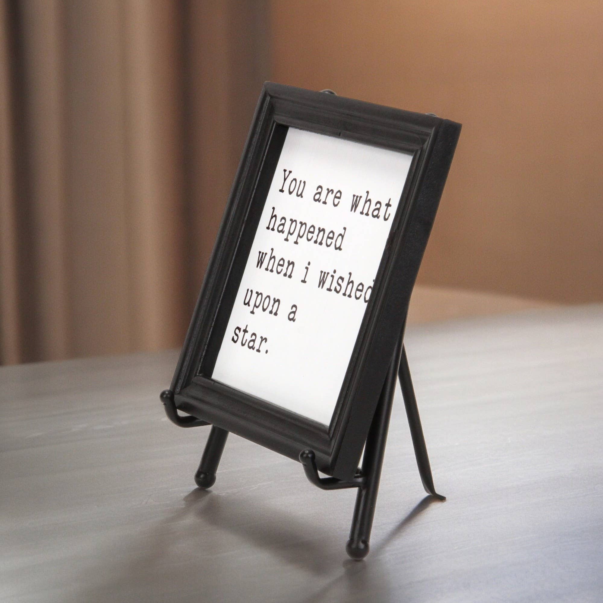 Cheungs Home Decor - Venta al por mayor Caballetes - Mini caballete de mesa Axia en forma de H5