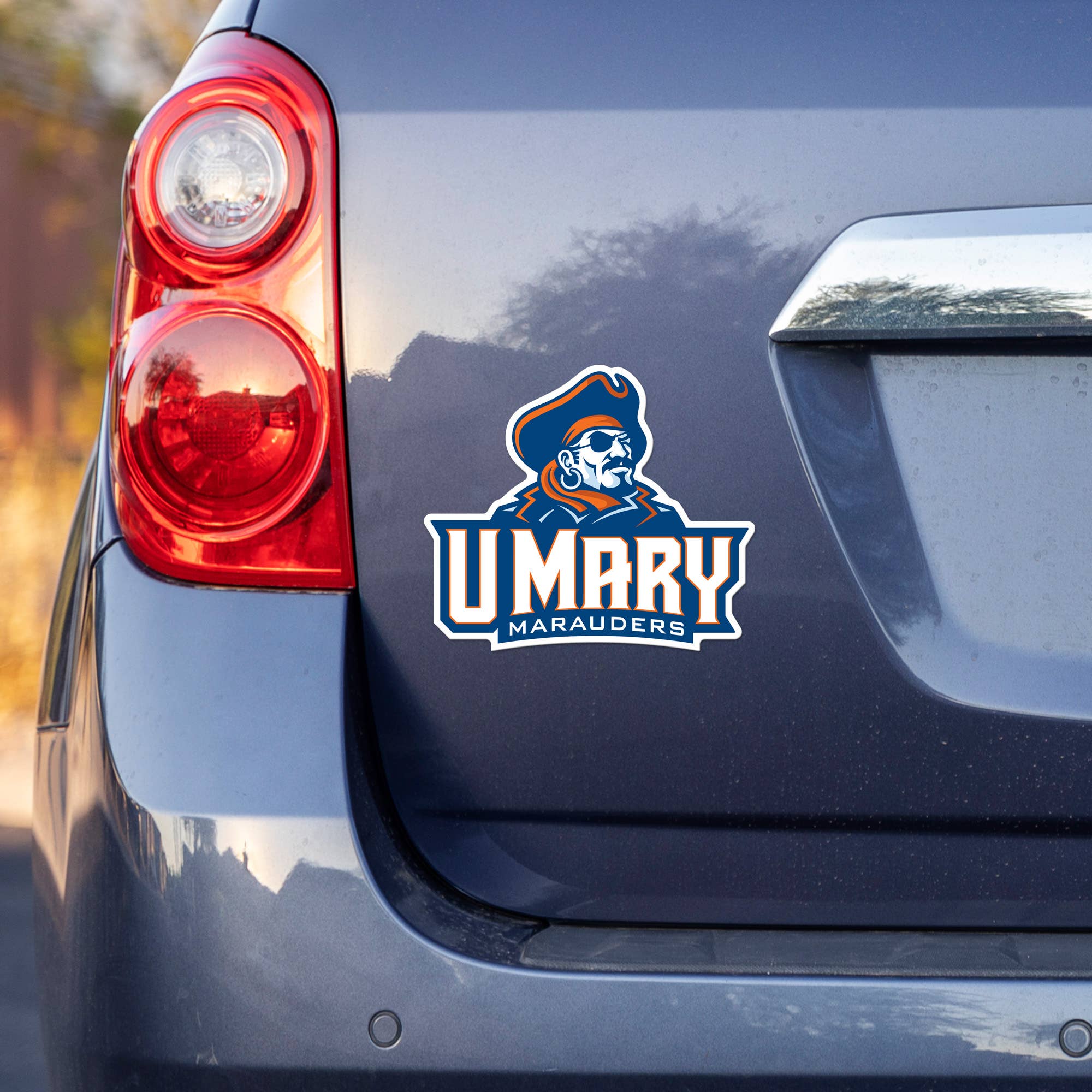 Rico Industries - Vente Breloque décorative pour voiture – unisexe - NCAA Mary Marauders Autocollant Découpé Moyen1