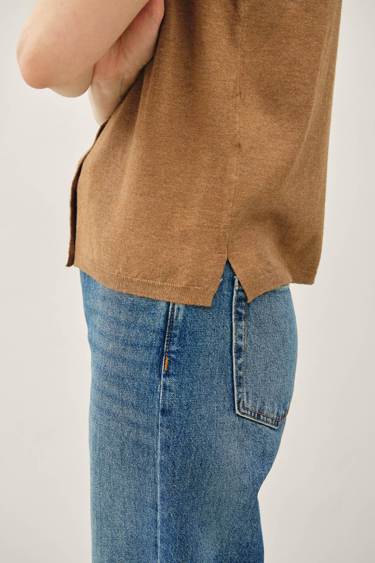 Be Cool - Wholesale Sweater Vest - Women's - BOXY CUT BUTTON UP V-NECK SWEATER VEST 19