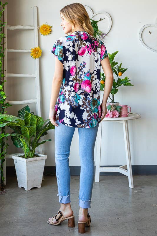 ET7033-12 MULTI COLOR FLORAL TOP for wholesale on Faire10