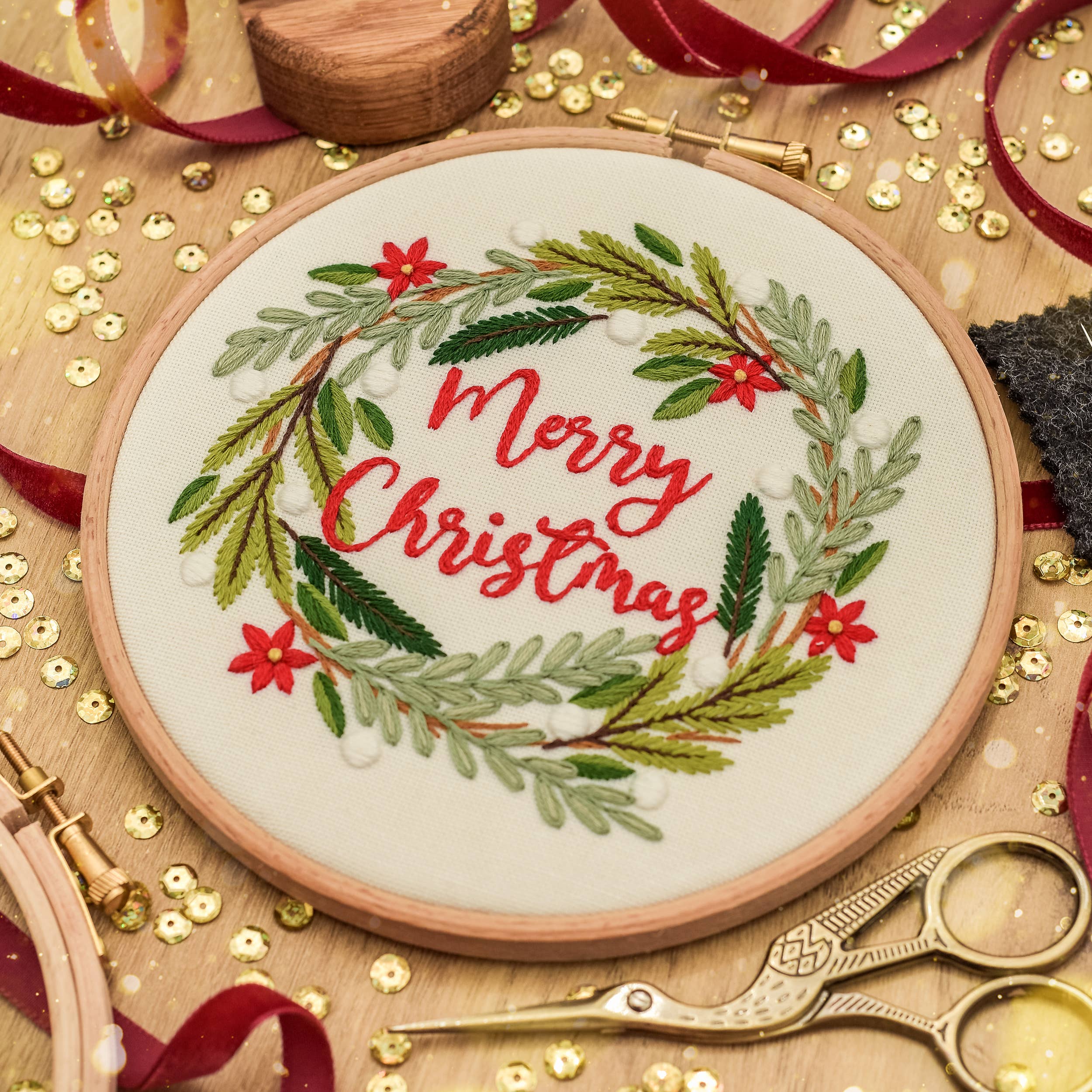 Blackbird & Bloom Embroidery - Wholesale Embroidery/Cross Stitch Supplies - Christmas DIY Embroidery Kit1