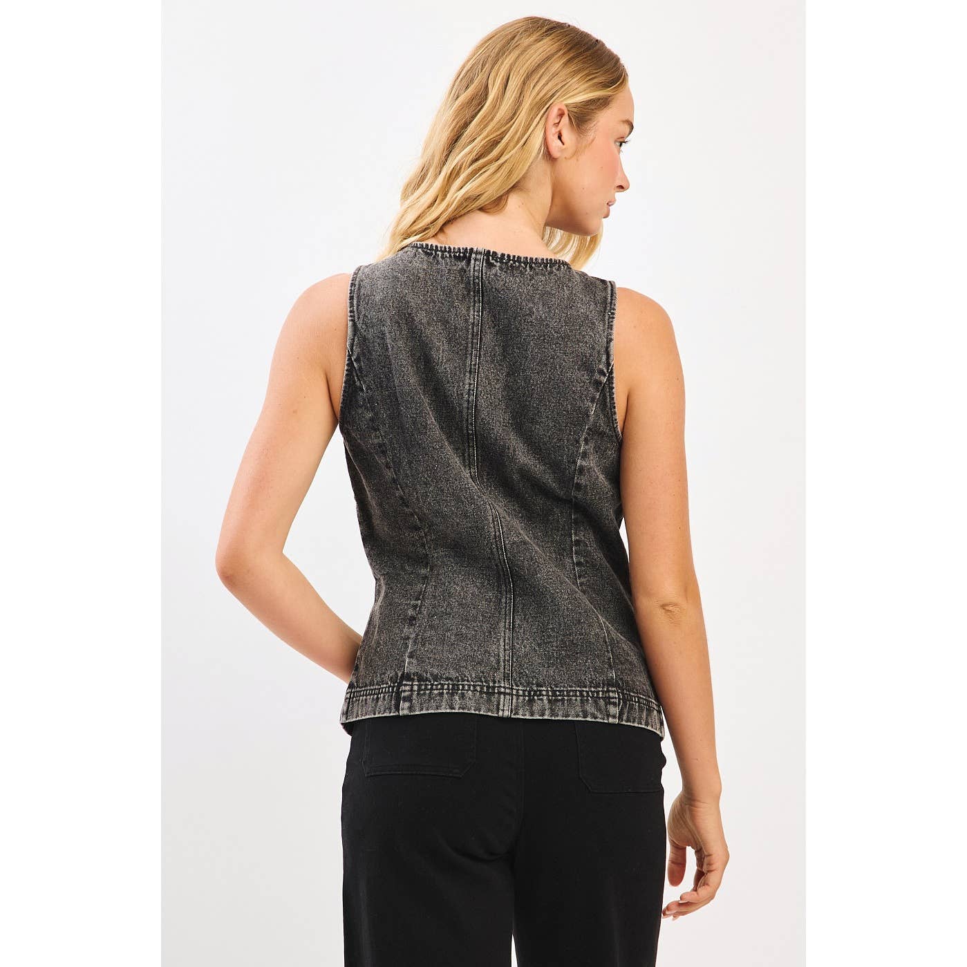 mittoshop - Wholesale Tanktop - Dames - BOOTHALS AANGESLOTEN MOUWLOOS DENIM VEST2