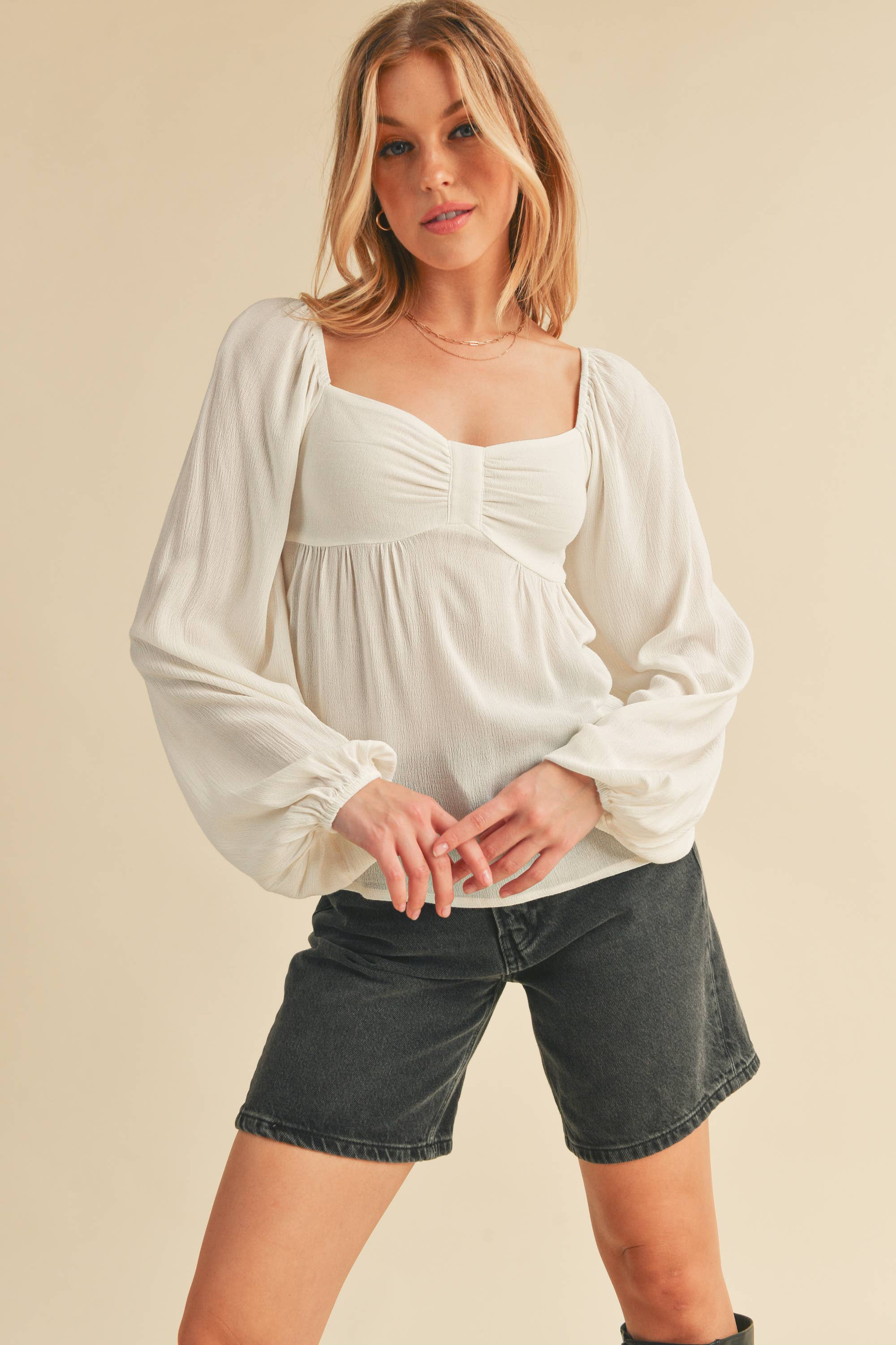 AEMI + CO - Wholesale Blouse - Women's - 8136BK Silvana Top8