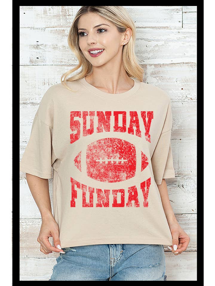 2&moon – wholesale Screen printed t-shirt – Women′s – Sunday Funday Football Graphic Crop Tee 1