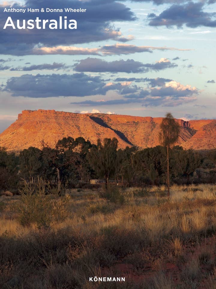 Australia: 540-Page Adult Travel Book for wholesale by Independent Publishers Group