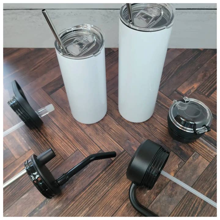 Screw Skinny Tumbler-Serie, AUSTAUSCHBARE DECKEL, RTS, interc und andere Ergebnisse für sublimationsrohlinge thermobecher im Großhandel. Kostenlose Rücksendungen und 60-Tage-Zahlungsziel auf Faire im Trend auf Faire.