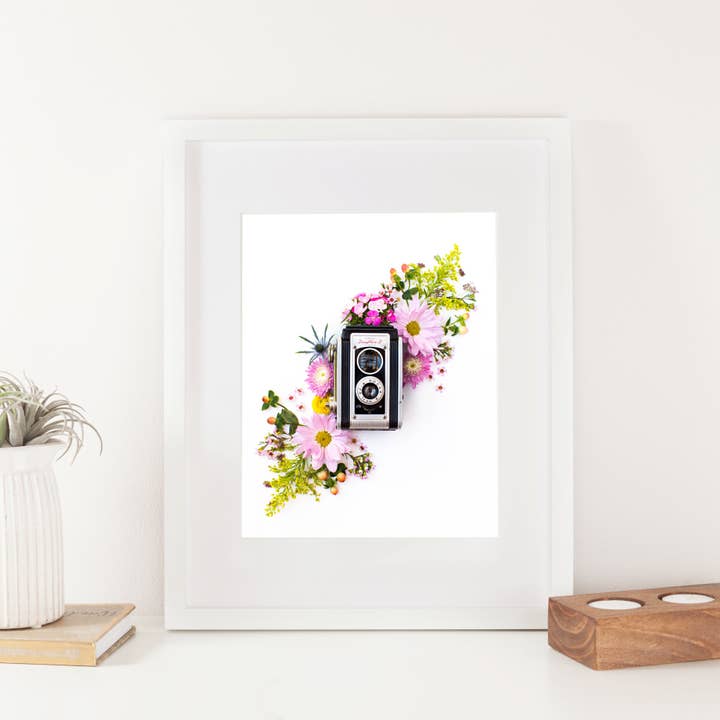 Click Bloom - Wholesale Art Print - Vintage Camera Purple Daisies Art Print0