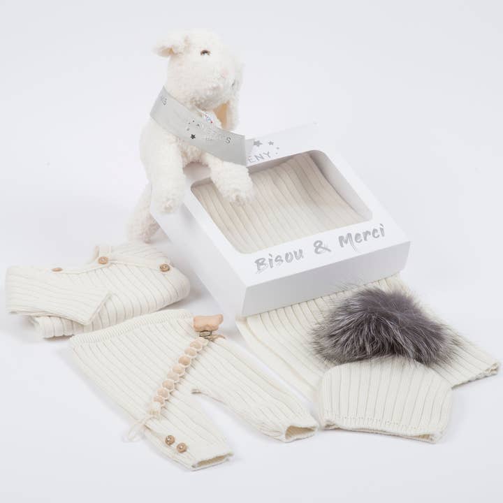 MAILLE LOVE | Baby Gift Box | Cream Knit Set (5) for wholesale by Bebe Sweeny