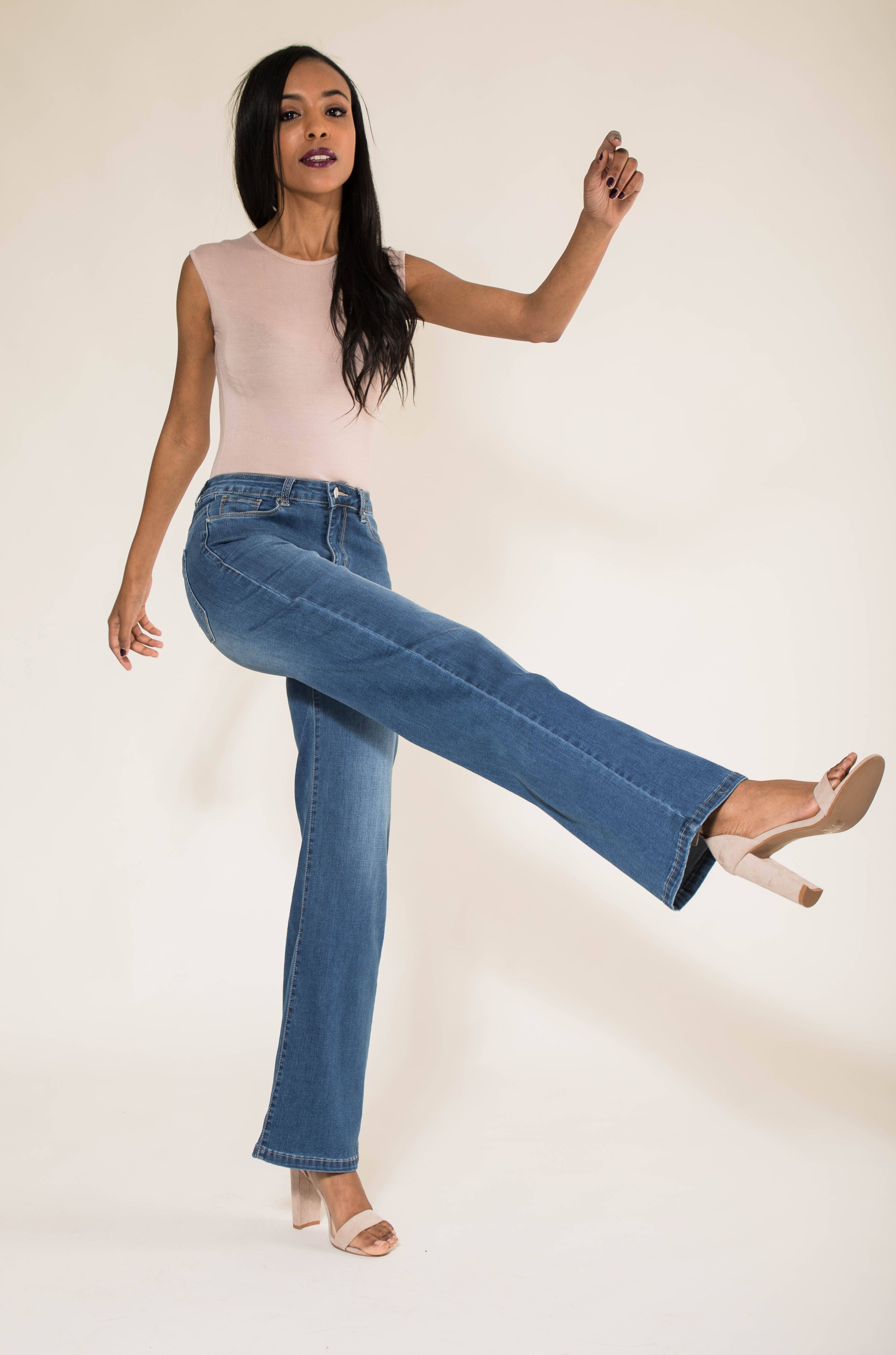 Nina Carter - Vendita all'ingrosso Jeans - Donna - Jeans a vita alta a zampa con tessuto elasticizzato P0803