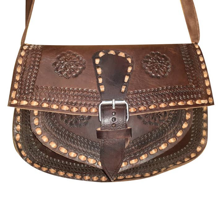 Triangular buckle bag for wholesale by Hecho a mano