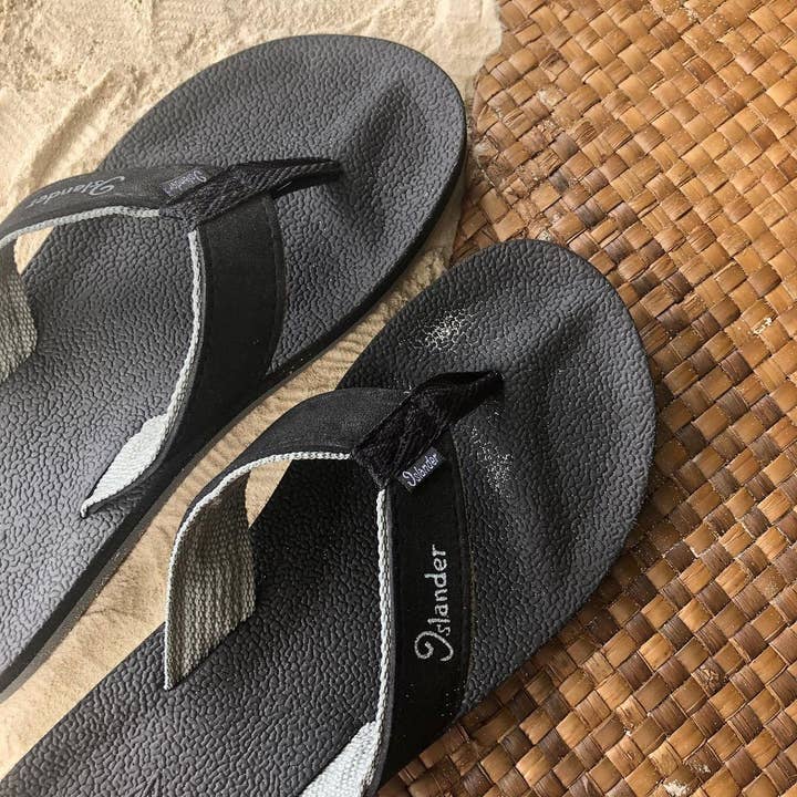 Islander Footwear & Apparel - Wholesale Flip flops – Unisex - Classic Original Sandals (Flip-Flops) - Black / Gray4