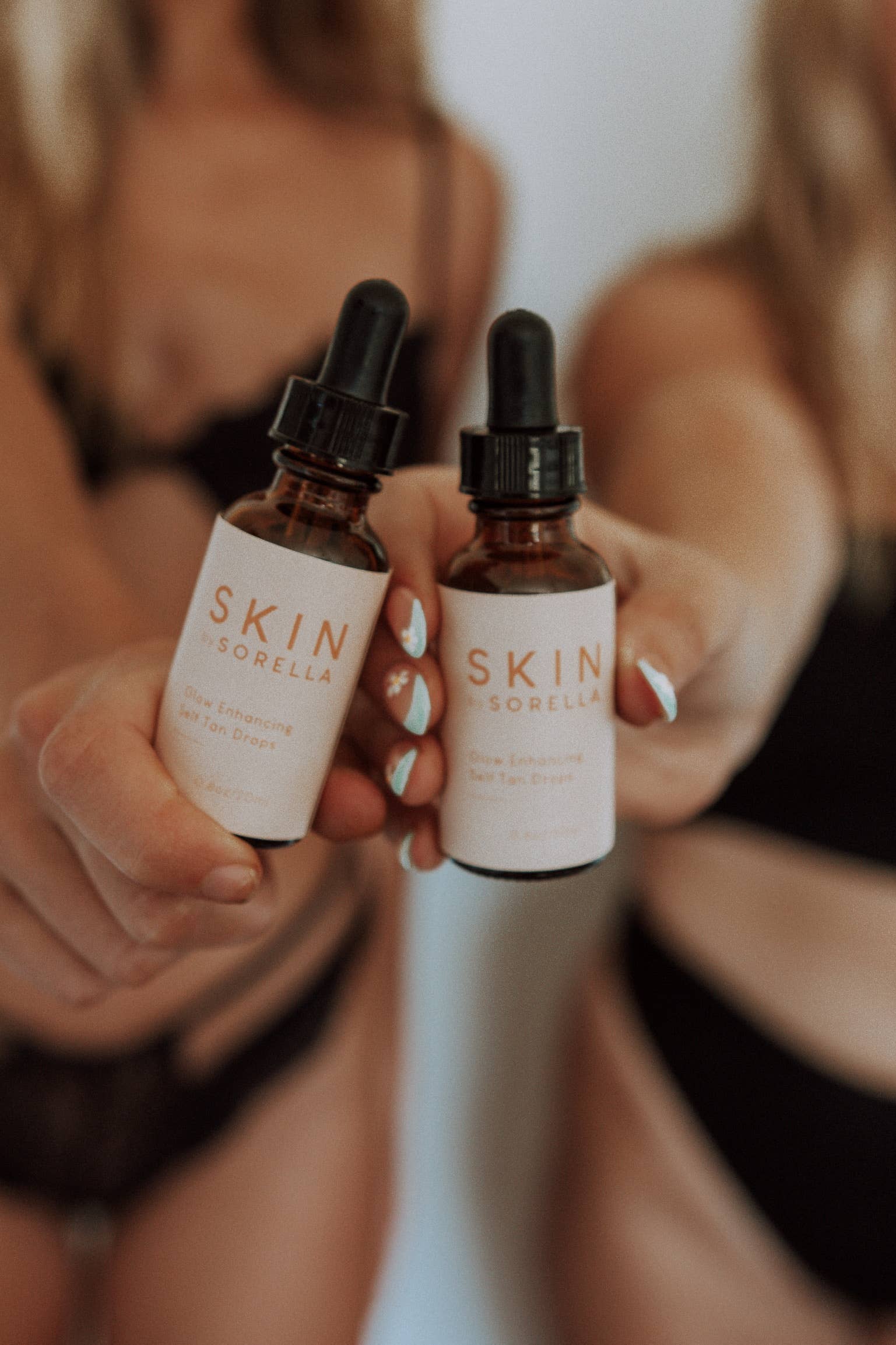 Sorella - Wholesale Self-Tanner - SKIN Glow Enhancing Self Tan Drops1