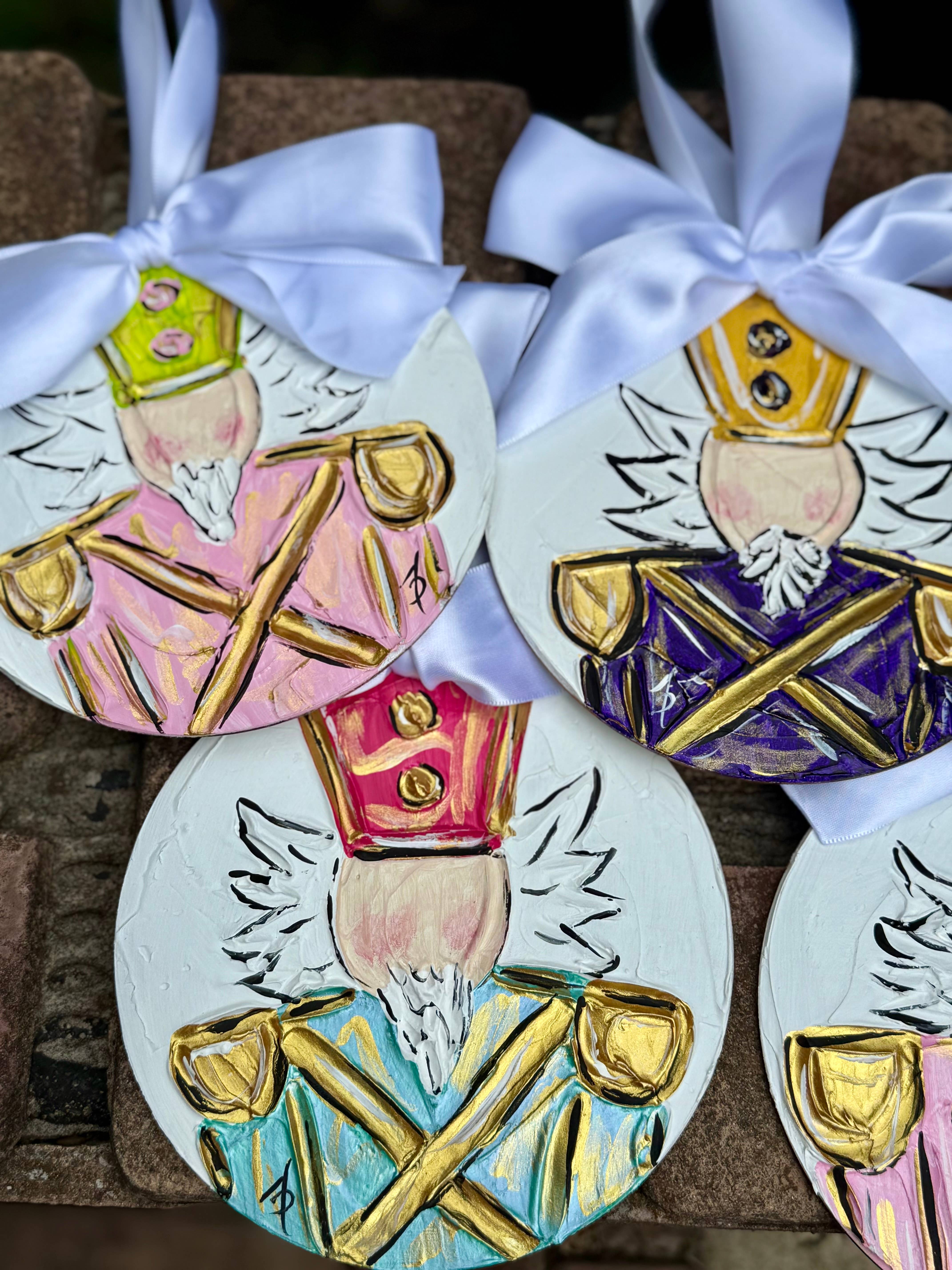 Framesaplenty - Vente Objets de décoration - Ornement casse-noisette texturé peint à la main3