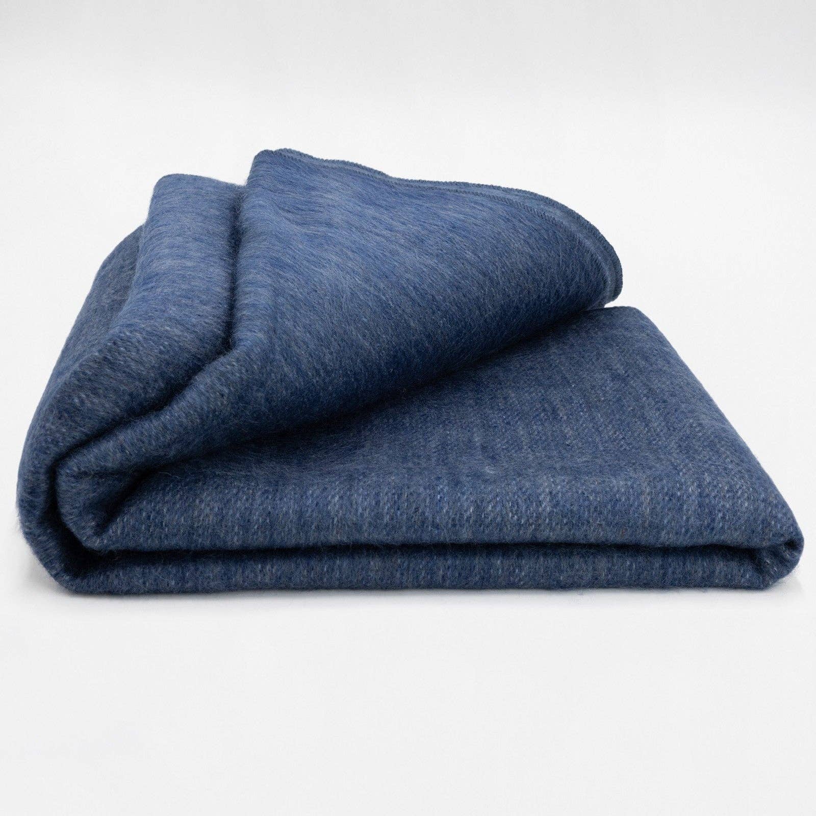 ECUALAMA – wholesale Throw blanket – Kallari - Double Density Baby Alpaca Wool Throw Blanket / Sofa Cover - Queen 94 x 65 - Indigo Blue7