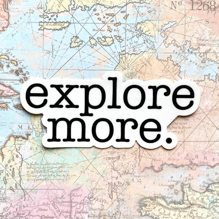 Elyse Breanne Design - Vente Autocollant - Autocollant « Découvrir plus » 4 x 1,750