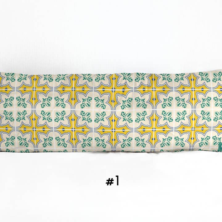 Azulejos portugueses. Fundas de almohada corporal 20 x 54. Regalo de inauguración de casa. para venta al por mayor de Polina Po Prints