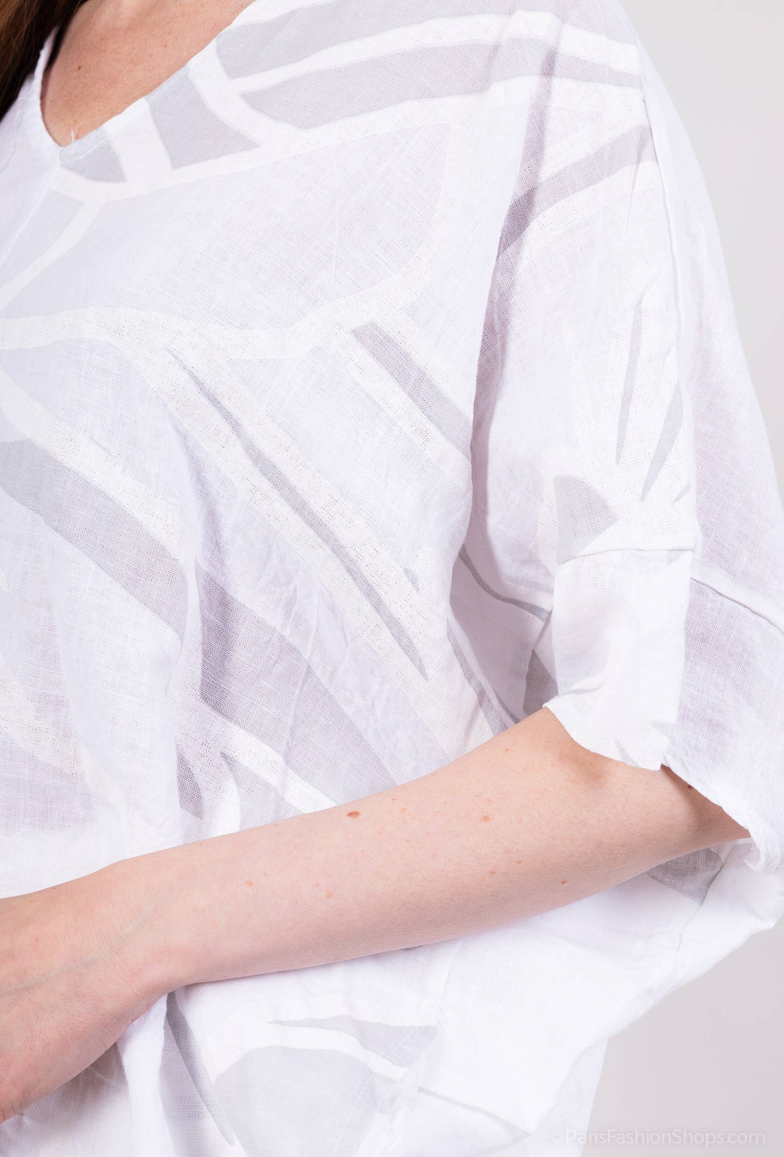 L'Emotion - Wholesale Blouse - Women's - Batwing Sleeve V-Neck Floral Pattern 100% Linen T-Shirt8