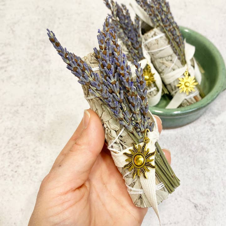 Oakwind Hollow - Wholesale Sage Bundle - Lavender Sage Smudge Bundle2