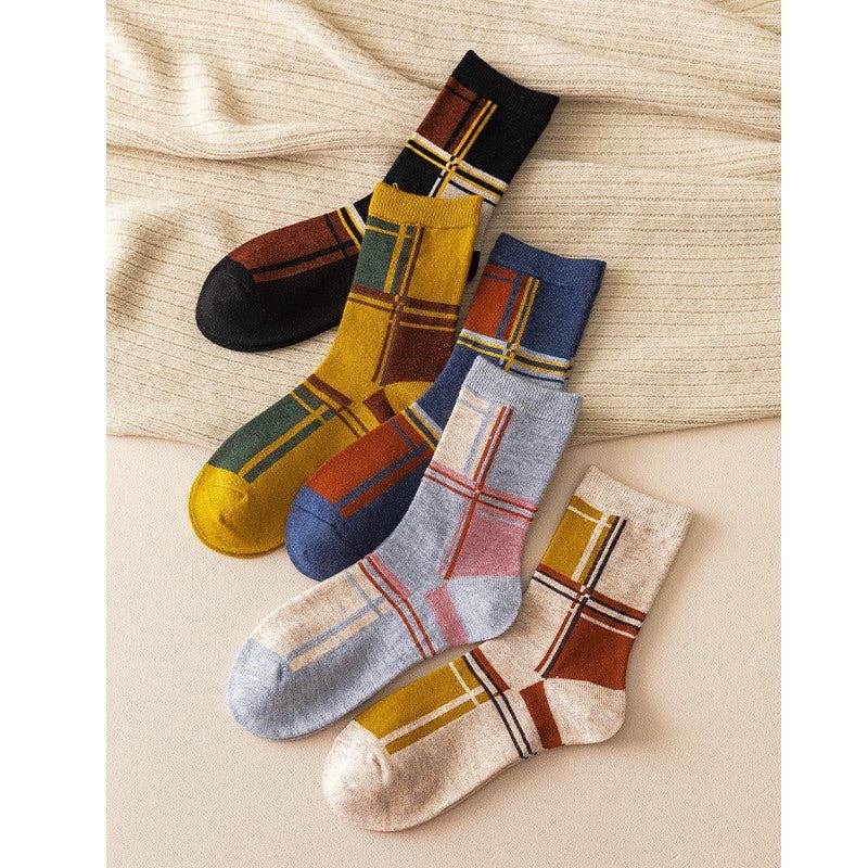 6 Pairs Random Color Contrast Color Retro Wool Adults Winter Socks for wholesale on Faire3