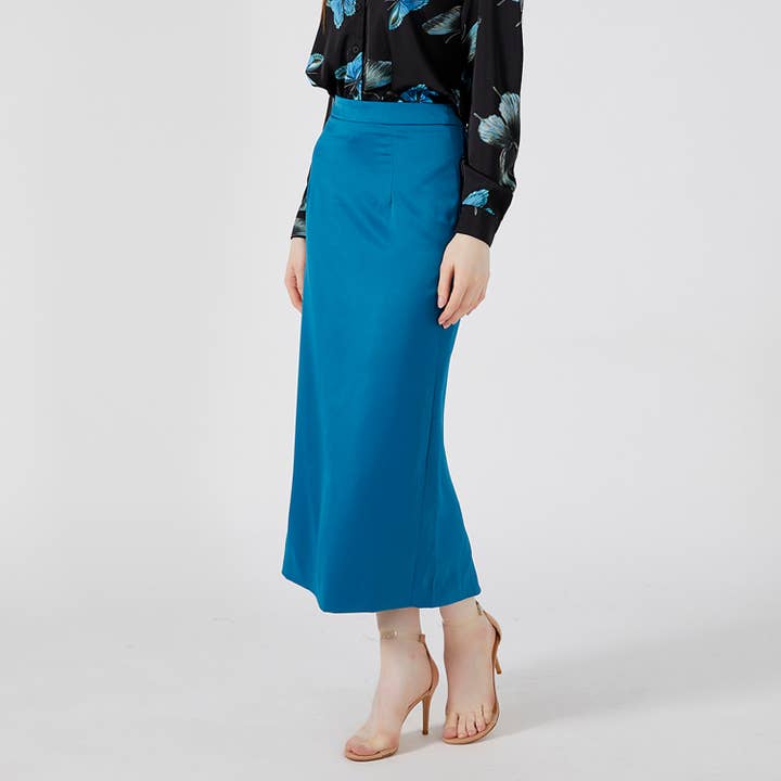 Midi straight skirt for wholesale by Smart and Joy