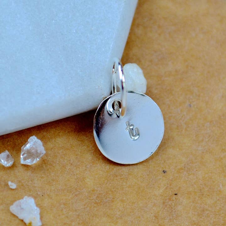 Foamy Wader - Venta al por mayor Abalorios/colgantes individuales - Set de abalorios con letra cursiva en minúscula, con letra cursiva, triple metal67