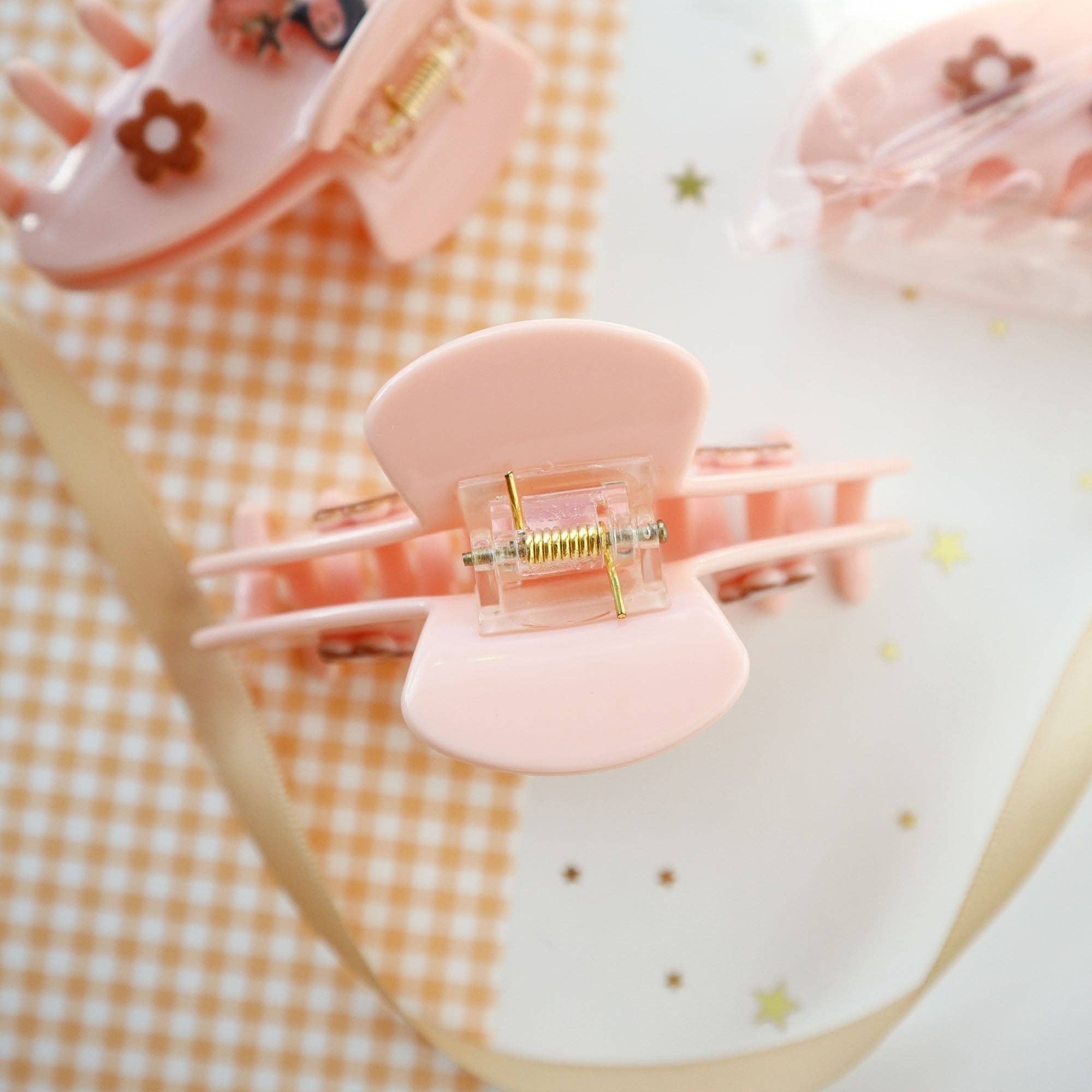 Peony&June Illustration - Vente Pince à cheveux – femme - Barrette de cheveux de Sainte Thérèse de Lisieux3